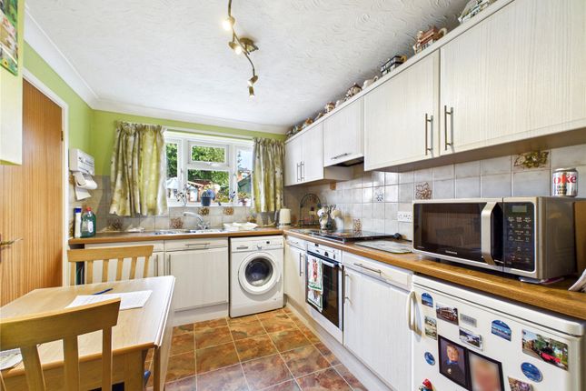 17, New Village, Manningtree photo 3