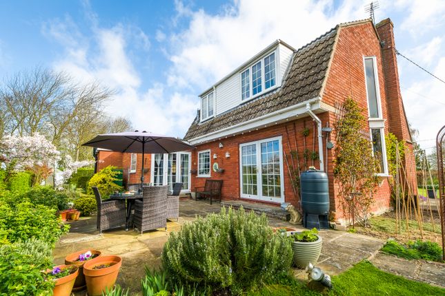 3-bed house on New Cottage, Stock Hill, Bury St. Edmunds, £530,000