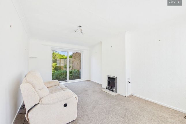 12, The Queens Drive, Rickmansworth photo 3