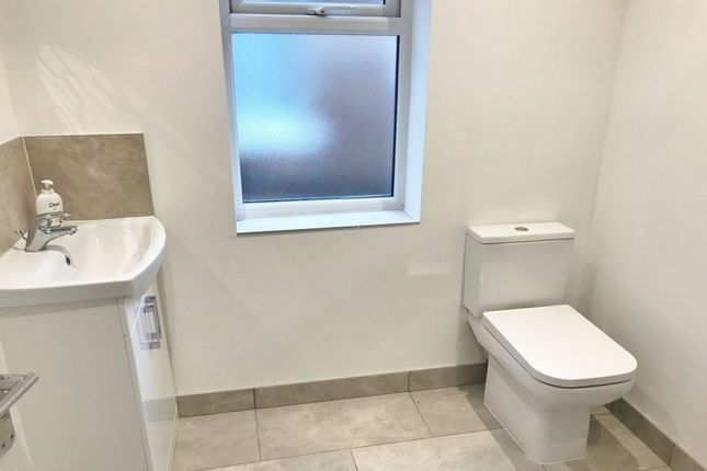 Room 2, 208 Upper Dale Road, Derby photo 5