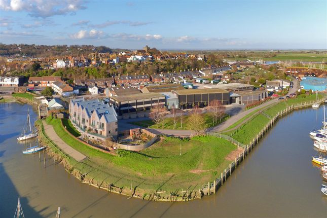 4 Bridge Point, Rock Channel Quay, East Sussex photo 2