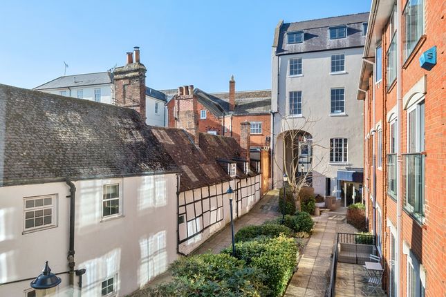 2-bed flat on 4 Cardigan House, Ailesbury Court, High Street, Marlborough, £1,395/mo
