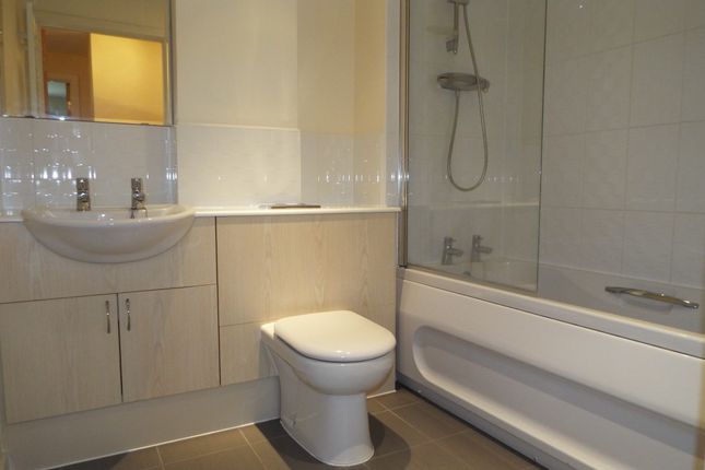184, Cardiff photo 5