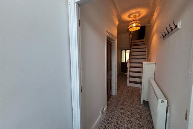 2, Pant Villas, Merthyr Tydfil photo 2