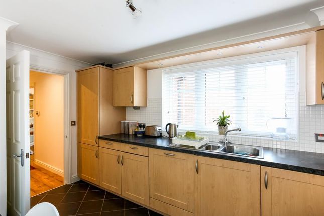 Flat for sale in Sunningdale, Berkshire