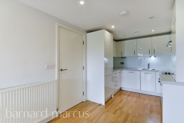 Flat for sale in Chester Road, Hounslow