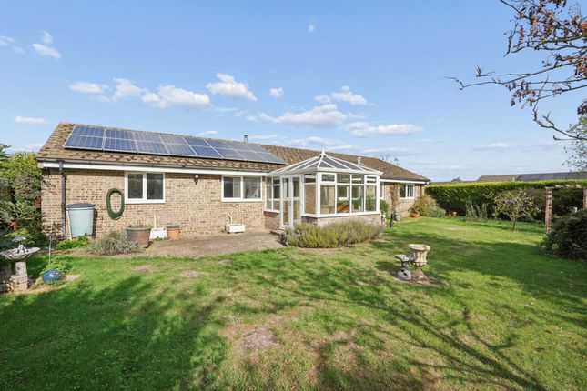 4 Walpole Close, Bicester photo 4