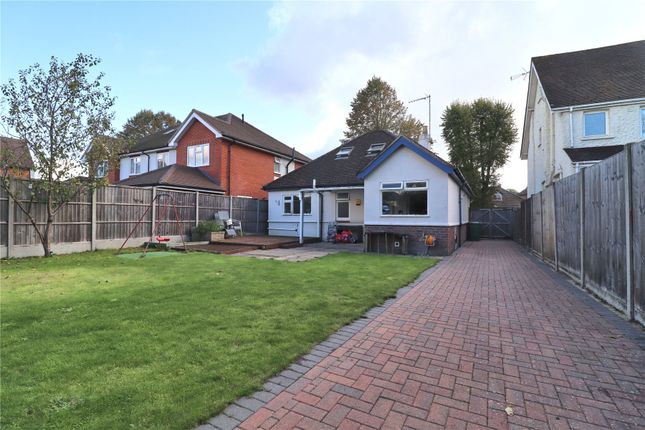 203, Goldsworth Road, Surrey photo 2