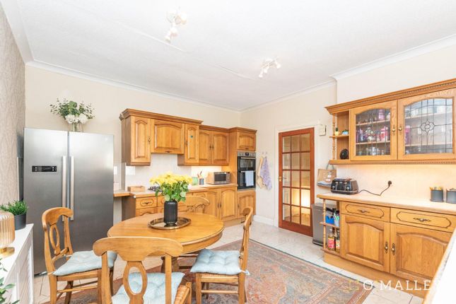 26, Victoria Street, Alloa photo 4