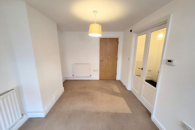 Flat A, 64, Ock Street, Abingdon photo 4
