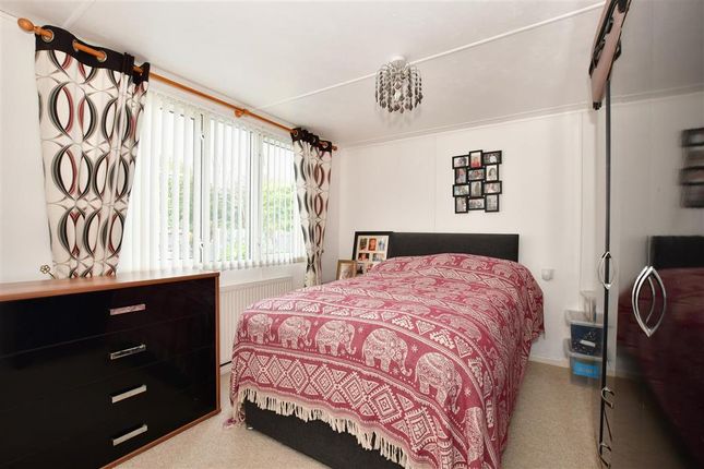 Thumbnail Mobile/park home for sale in Manston Court Road, Margate, Kent