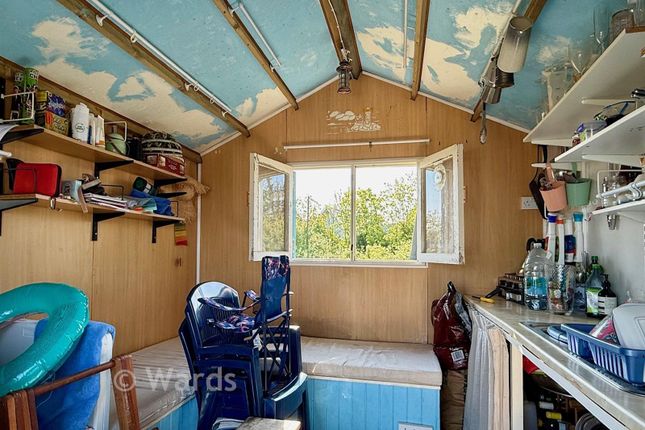 Beach Hut, West Beach, Whitstable photo 2