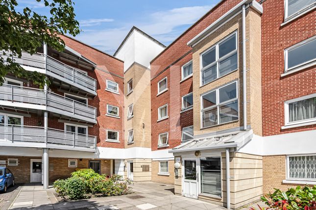 Flat to rent in Bruford Court, Deptford