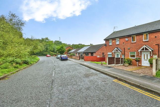 28, Wood Link, Nottingham photo 2