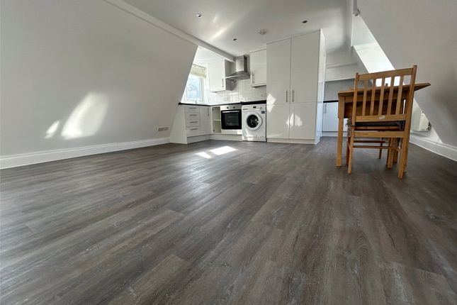 Upper Floor Flat, 4b, Fairfax Mews, Harringey photo 4