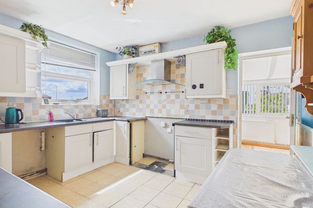 1 Essex Road, Pembroke Dock photo 2