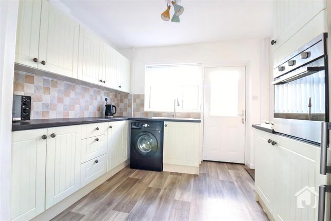 9, Everard Crescent, Stanton Under Bardon photo 4