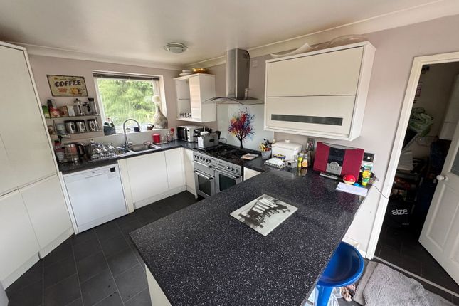 382, Totnes Road, Paignton photo 3