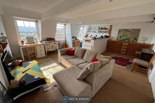 Flat, Walcot Parade, Bath photo 2