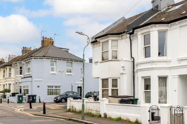 End terrace house for sale in Westbourne Street, Hove