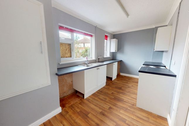 11 Lombardy Grove, Stoke-On-Trent photo 3