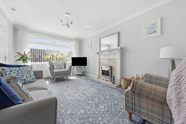 8, Alloway Crescent, Bonnybridge photo 4