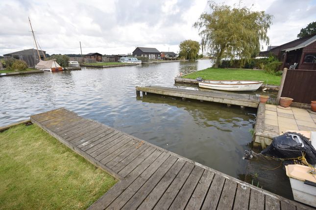 Repps Riverbank, Repps With Bastwick NR29, 3 bedroom ...