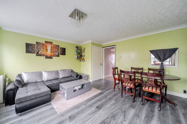214a, Fleet Road, Fleet photo 4