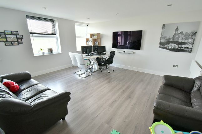 Flat for sale in Princes Road, Ferndown