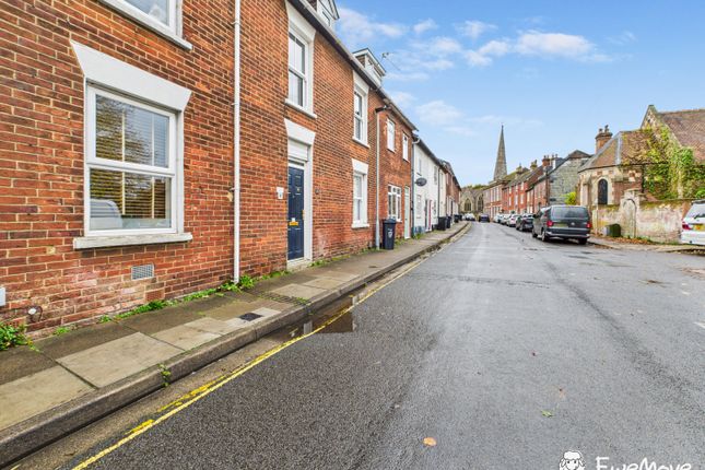 Cam02877G0-Pr0101-Still017