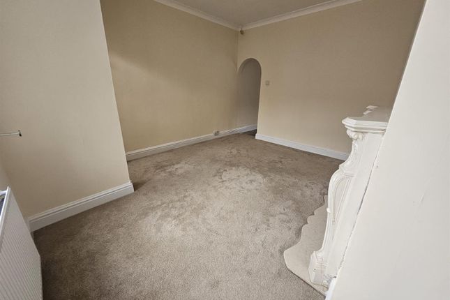 89, Moorfield Grove, Bolton photo 2