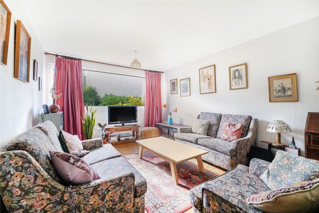 53, Colonsay, East Kilbride photo 4