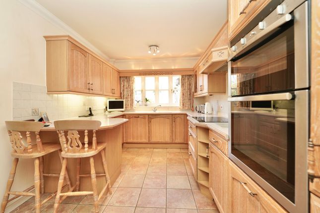 8, Paddocks Chase, St Neots photo 4