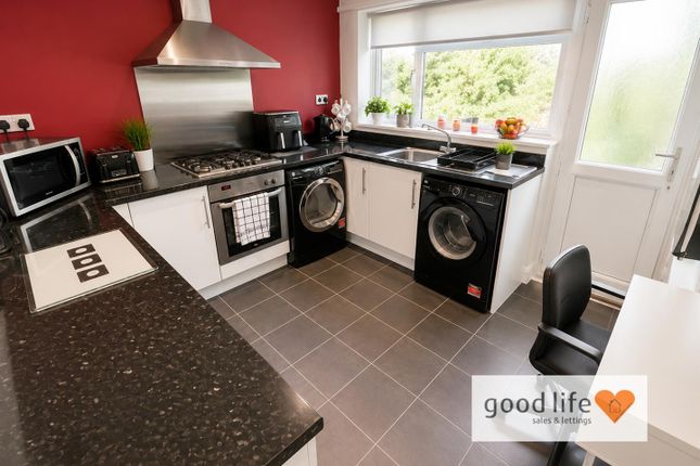 28, Withernsea Grove, Sunderland photo 4