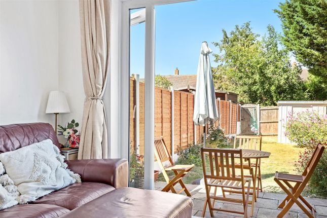 4, Cunningham Rise, North Weald photo 4