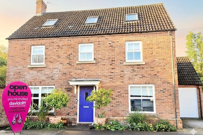 4-bed detached on 1, Tayberry Grove, Reading, £600,000