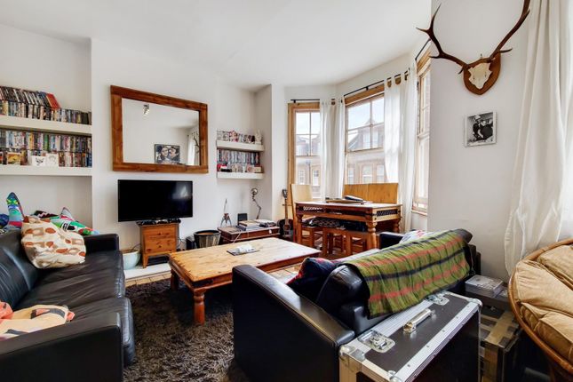 Flat 2, 86, Endymion Road, London photo 4