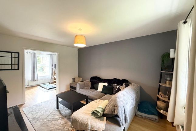 10, Manderston Chase, Leeds photo 2