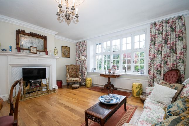 Flat for sale in Eastcote Place, Eastcote, Pinner