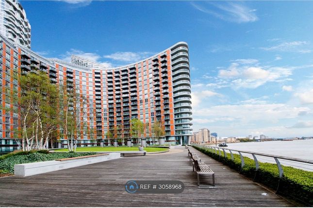 New Providence Wharf, Fairmont Avenue, London photo 2