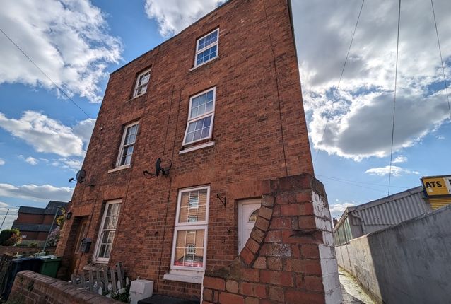 Thumbnail Town house to rent in Oldbury Road, Tewkesbury