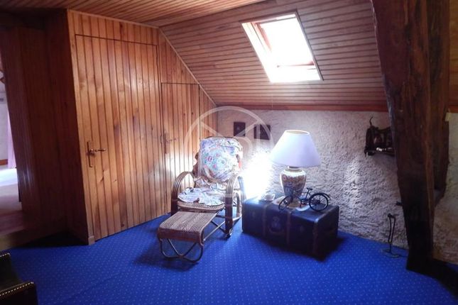 Town house for sale in Saint-Martin-Le-Mault, 87360, France, Limousin, Saint-Martin-Le-Mault, 87360, France