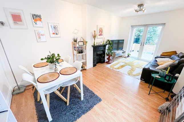 Thumbnail Flat for sale in Cricklewood Lane, Cricklewood, London