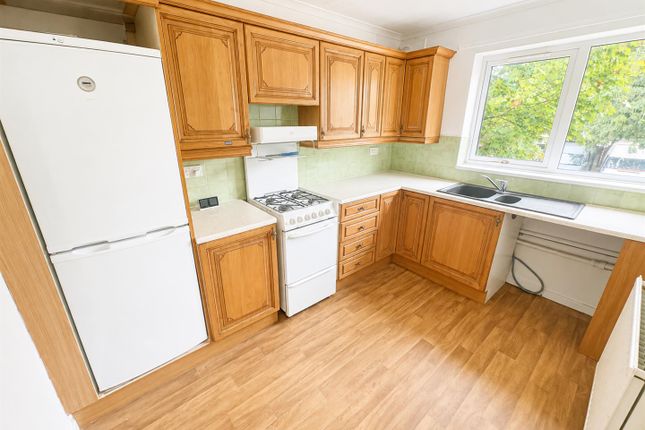 1, Dresden Close, Corby photo 4