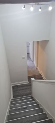 117B Holloway Road, London photo 5