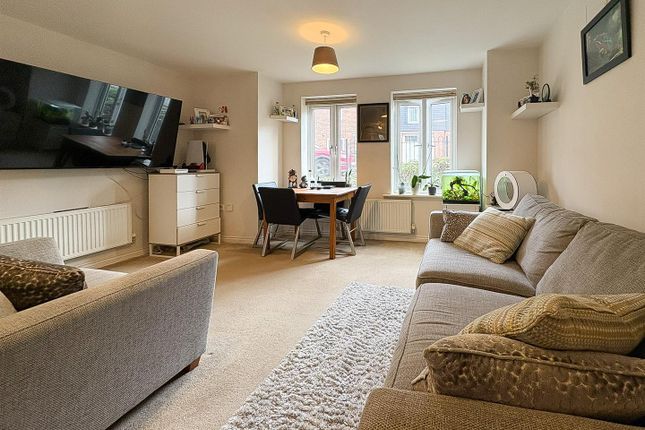 Flat 1, Ash House, 10 Orchard Close, Burgess Hill photo 2