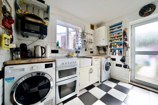 11, Canberra Road, Weymouth photo 4