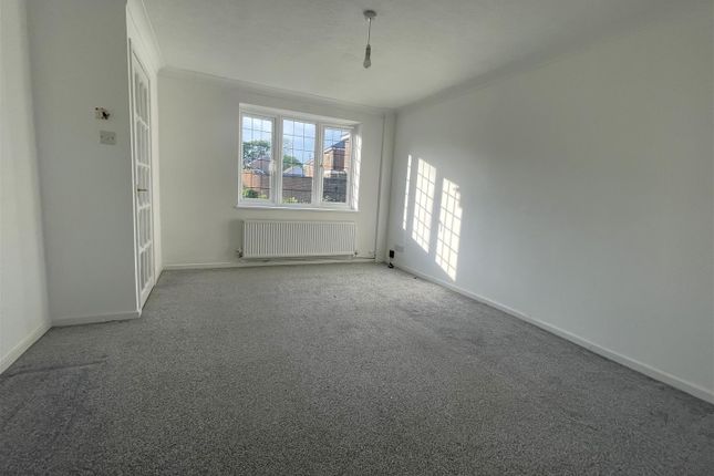 Living Room.Jpg