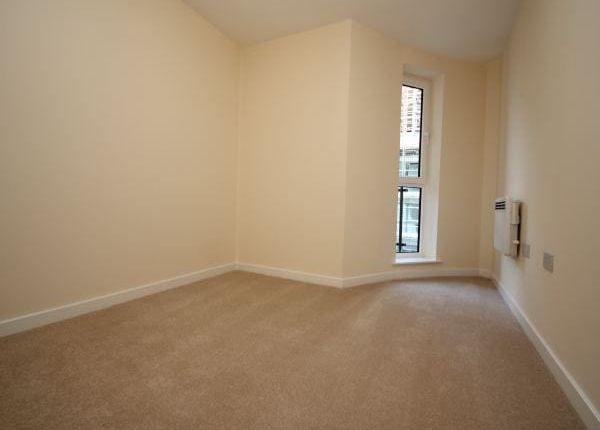 The Junction, Grays Place, Slough photo 4