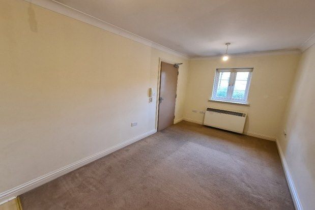Flat to rent in Holly Court, Wincanton